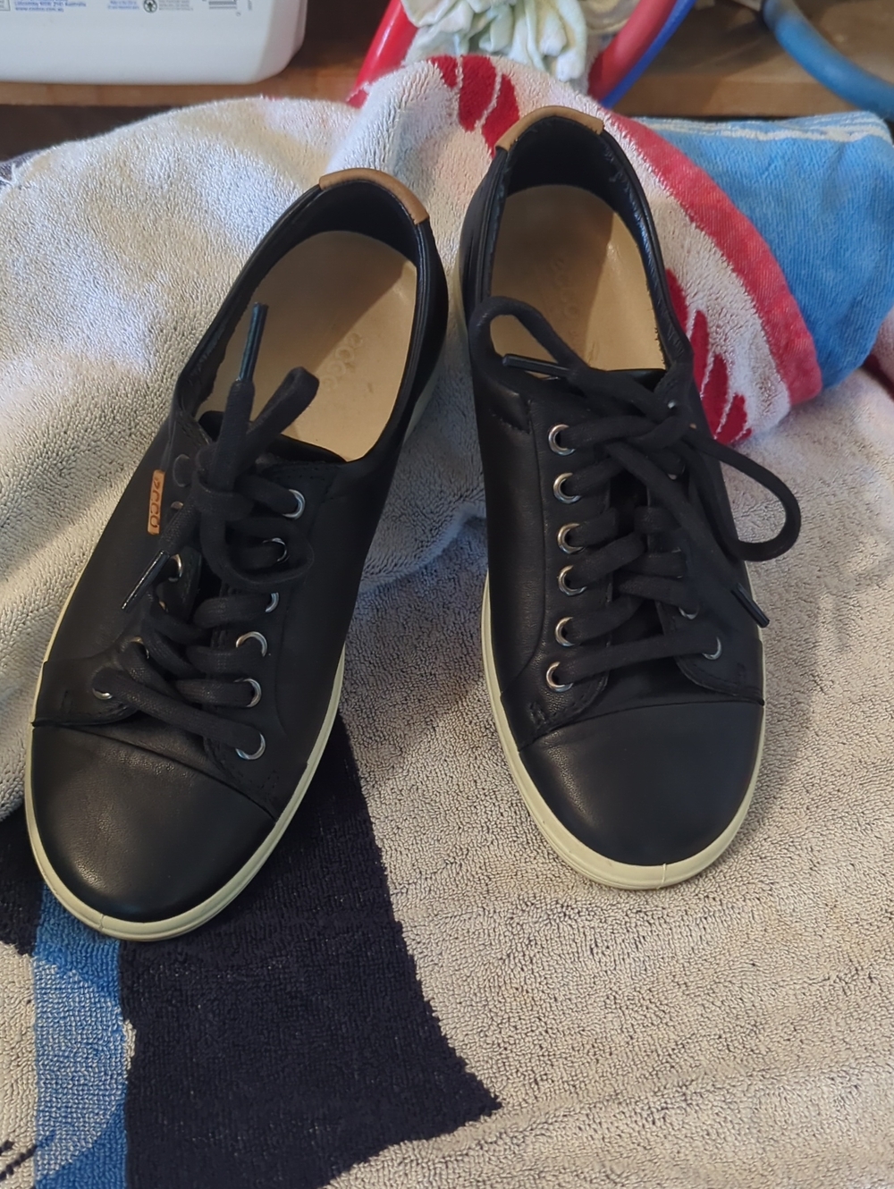 Ecco Black Lace-Up Leather Sneakers with Cream Soles